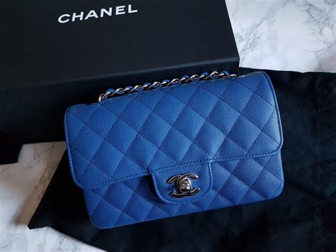 chanel mini flap bag review